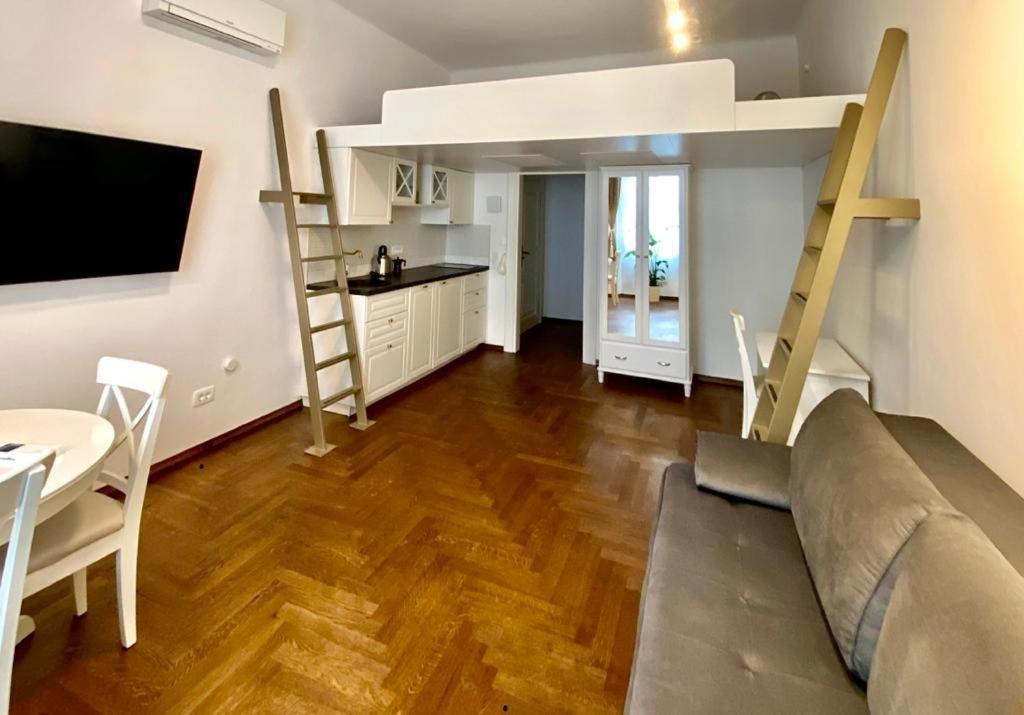 Ars Longa Apartments Любляна Екстериор снимка